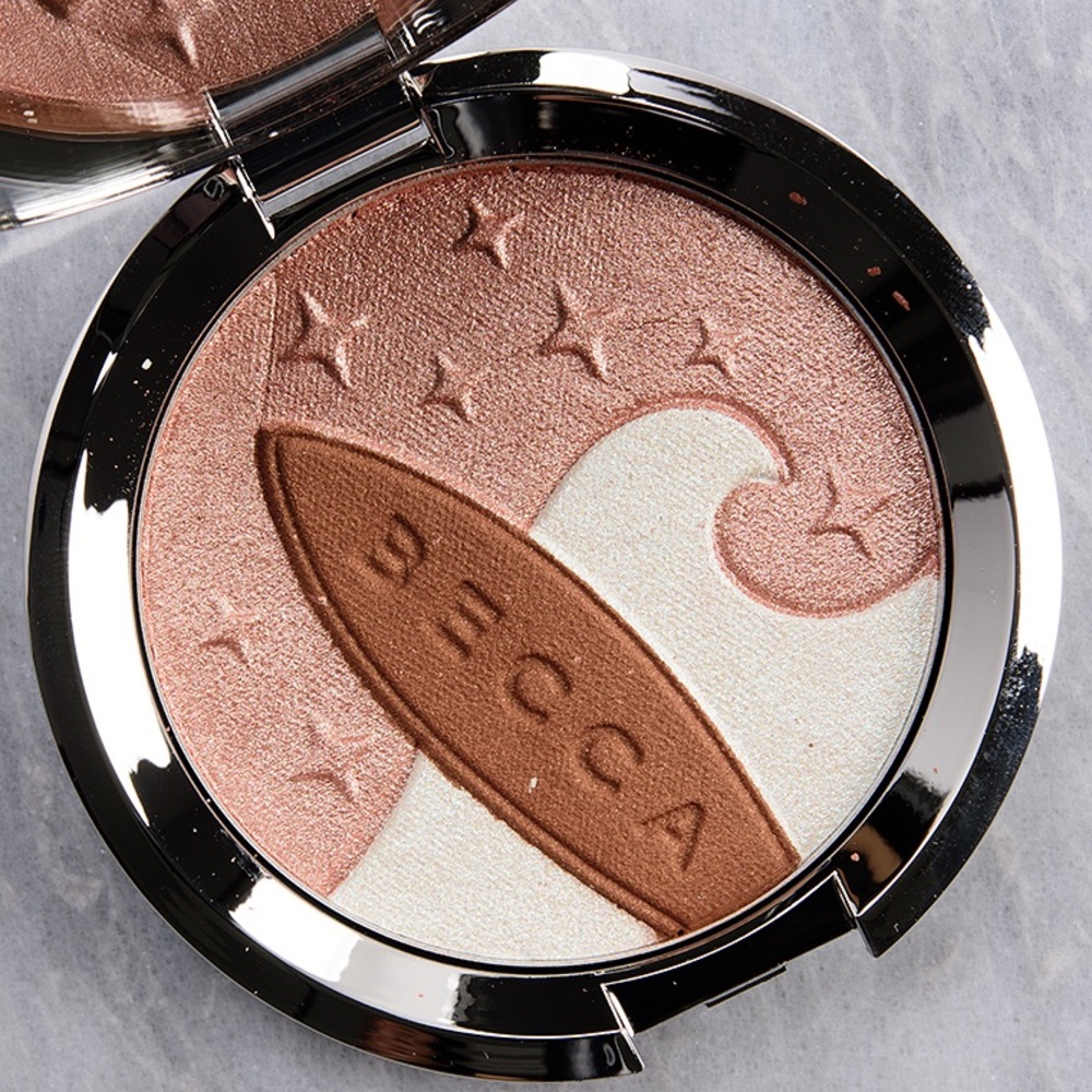 Becca ocean glow highlight and bronzer
